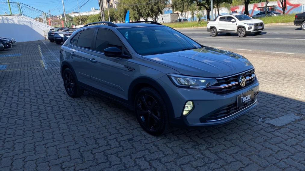 nivus highline 1.0 200 tsi at2