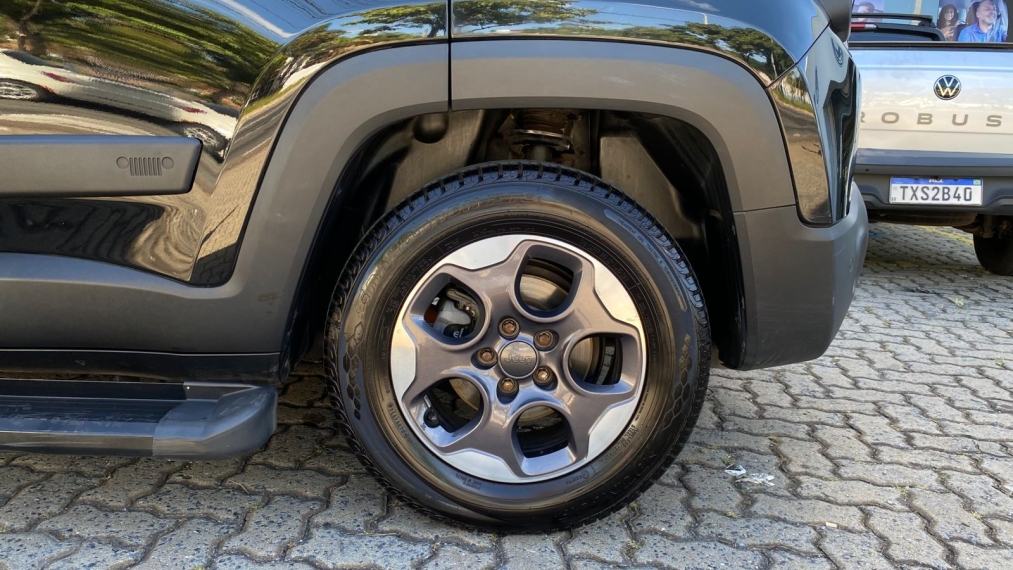 renegade 1.8 flex sport at13
