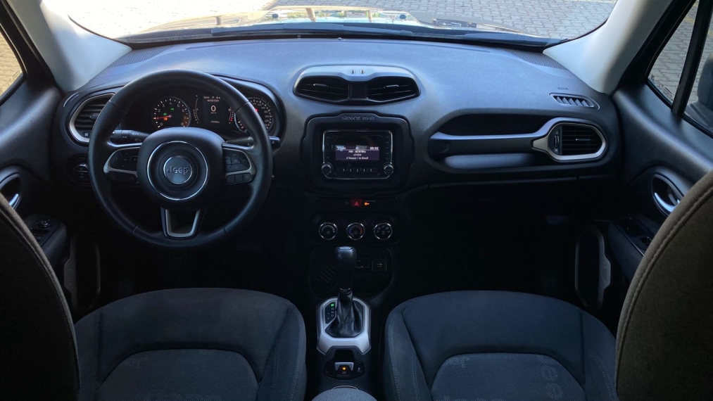 renegade 1.8 flex sport at8