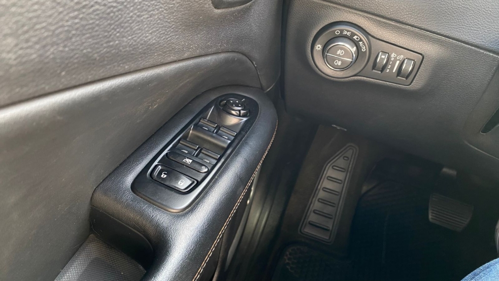 jeep/compass longitude d12
