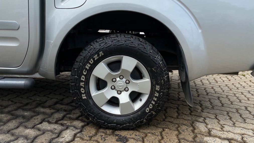 nissan frontier 2.5 xe 4x4 cd turbo eletronic diesel 4p manual 201312