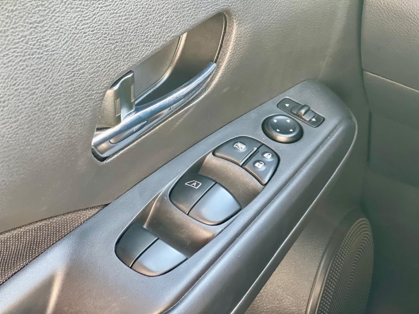kicks sense 1.6 cvt10