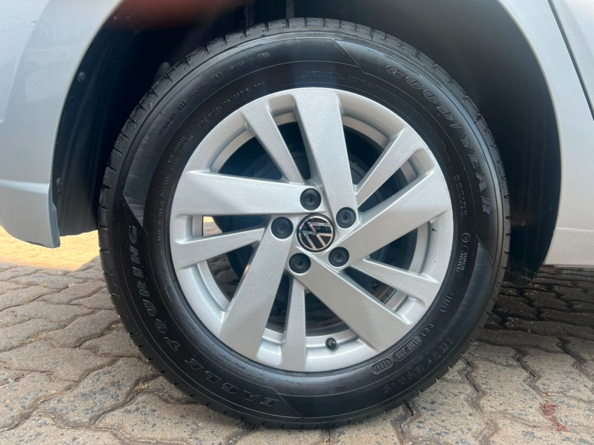polo 1.0 tsi sense at16