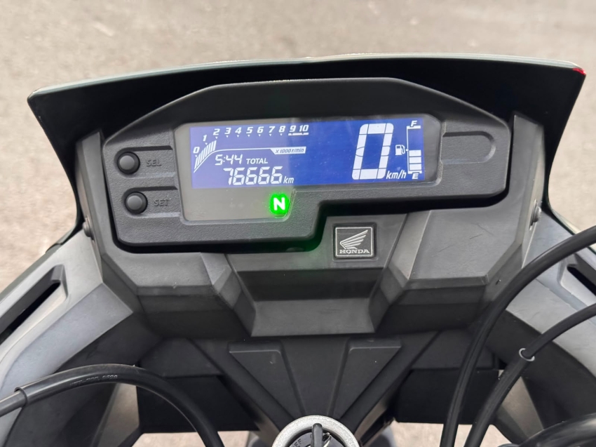 xre 300 adventure abs3