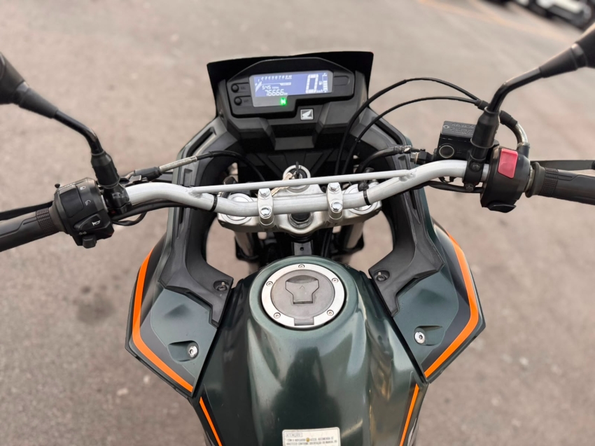 xre 300 adventure abs2