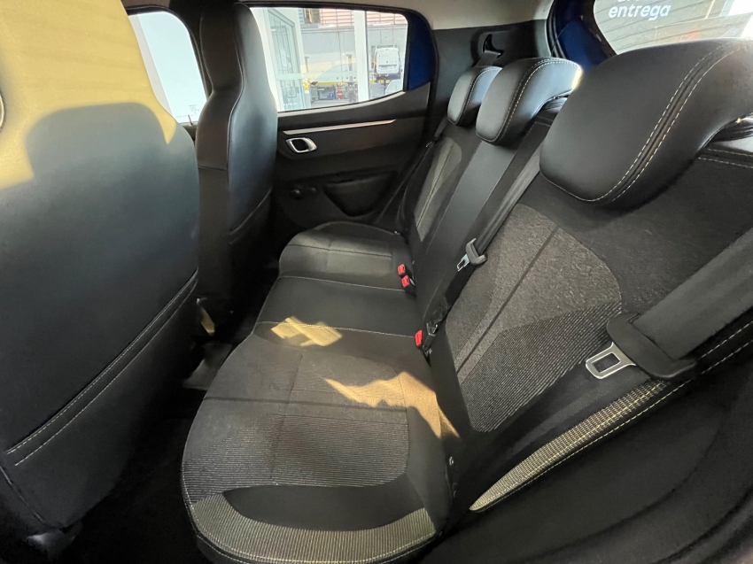 renault kwid 1.0 12v sce flex outsider manual 4p 2024