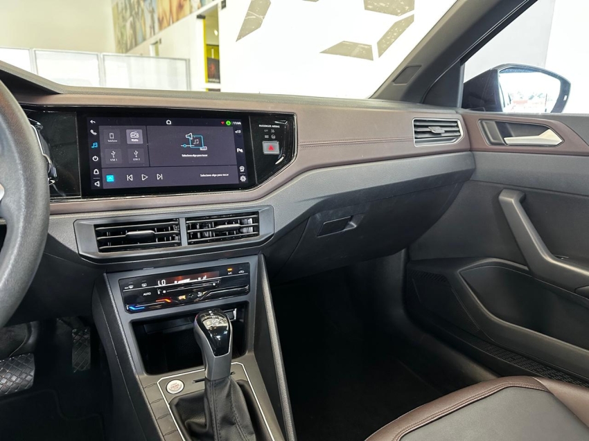 volkswagen virtus 1.0 200 tsi highline automatico flex 4p 2024