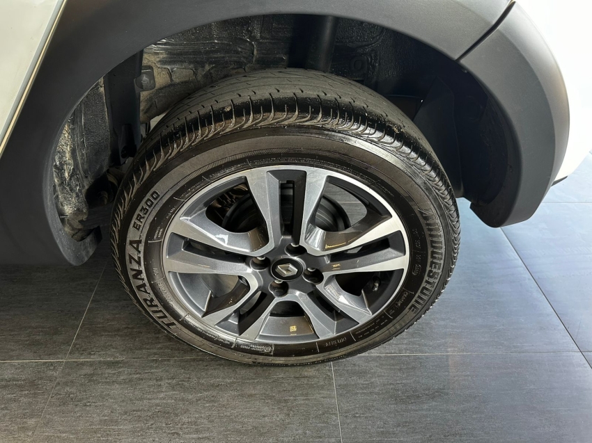renault stepway 1.6 16v sce flex iconic x-tronic 4p automatico 2024