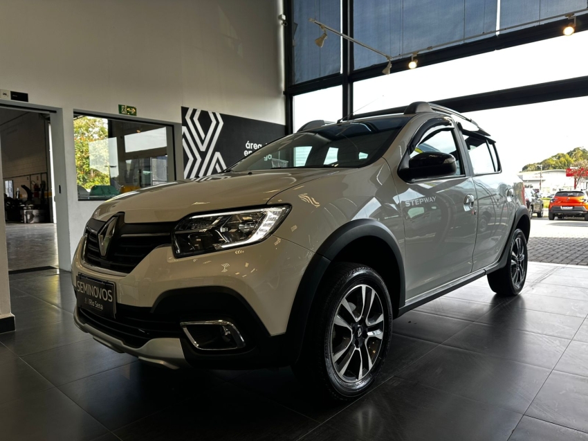 renault stepway 1.6 16v sce flex iconic x-tronic 4p automatico 2024
