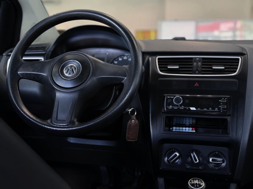 volkswagen fox 1.0 mi 8v flex 4p manual 5p 20133