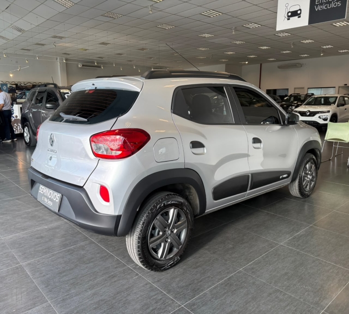 kwid zen 1.0 com apenas 9.000km4