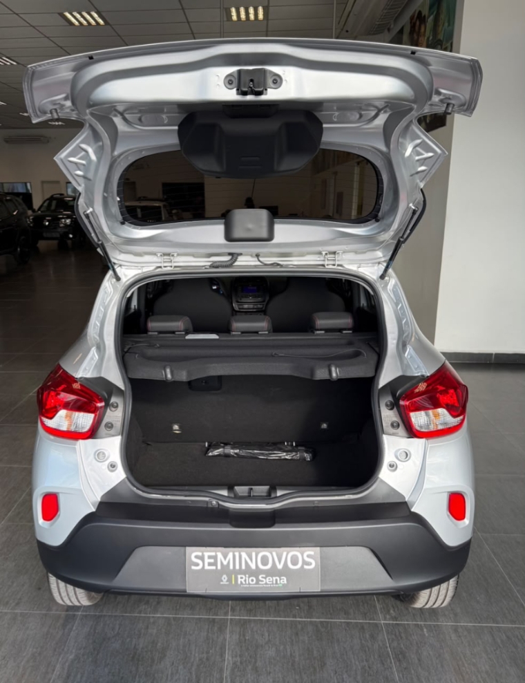 kwid zen 1.0 com apenas 9.000km6