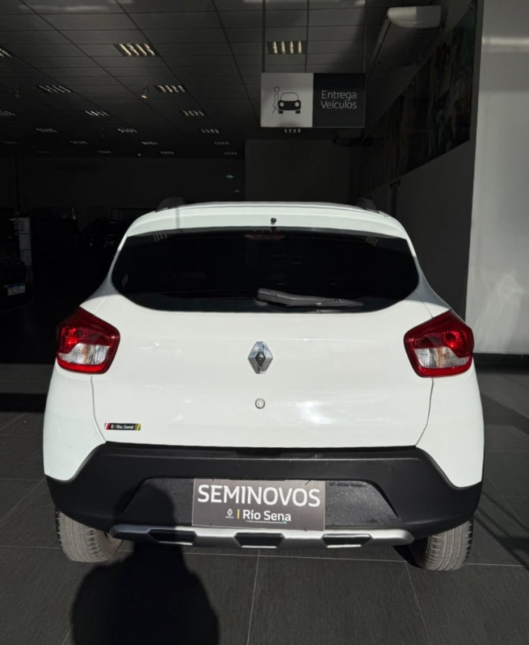 kwid outsider 1.0 flex 20225