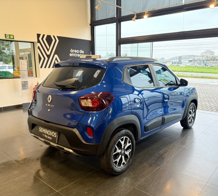 kwid outsider 1.0 2023 - apenas 26.000km6