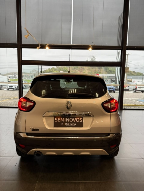 captur intense 1.6 aut 20205
