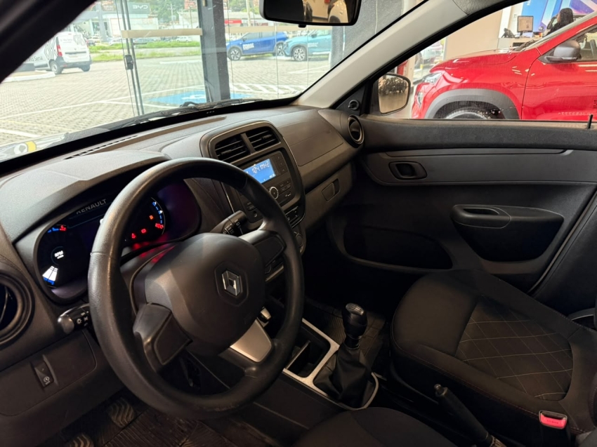 kwid zen 1.0 20228