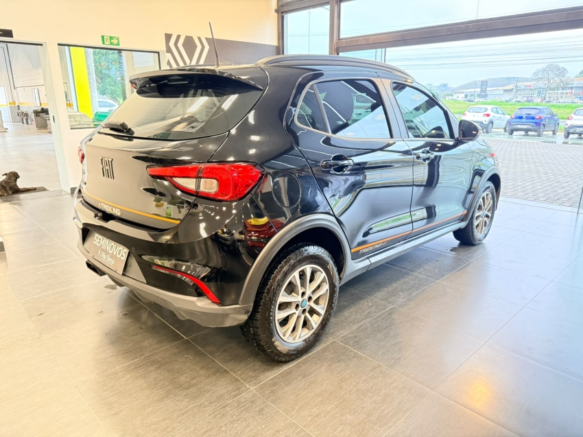fiat argo 1.3 firefly flex trekking manual 4p 20243