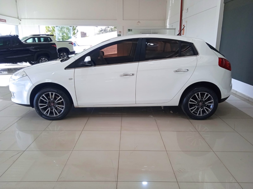 fiat bravo 1.8 essence 16v flex 4p manual 2014 fiat bravo 1.8 essence 16v flex 4p manual 2014