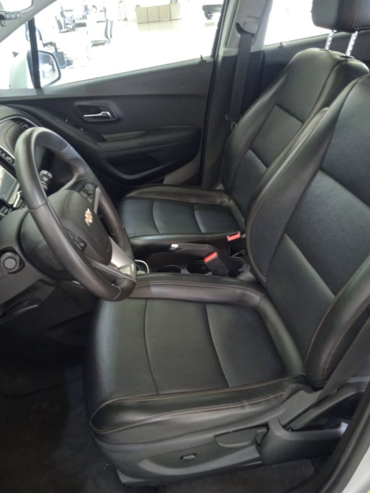 chevrolet tracker 1.4 16v turbo flex premier automatico 4p 2018 chevrolet tracker 1.4 16v turbo flex premier automatico 4p 2018
