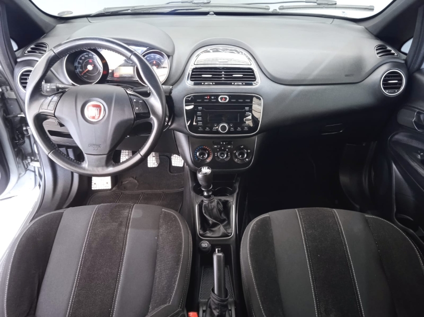 fiat punto 1.8 blackmotion 16v flex 4p manual 2016 fiat punto 1.8 blackmotion 16v flex 4p manual 2016