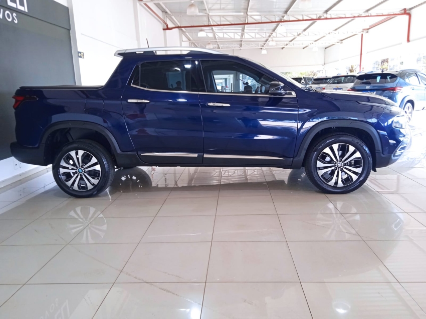 fiat toro 1.3 turbo 270 flex volcano at6 4p automatico 2024