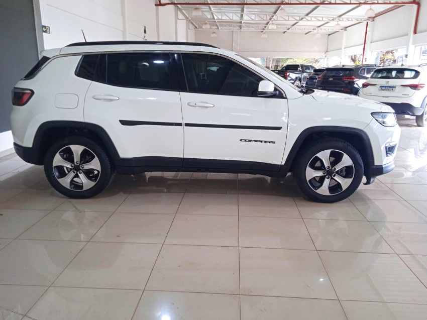 jeep compass 2.0 16v flex longitude automatico 4p semiautomatico 2017 jeep compass 2.0 16v flex longitude automatico 4p semiautomatico 2017
