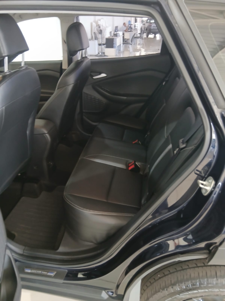 chevrolet tracker 1.0 turbo flex midnight automatico 4p 2024 chevrolet tracker 1.0 turbo flex midnight automatico 4p 2024