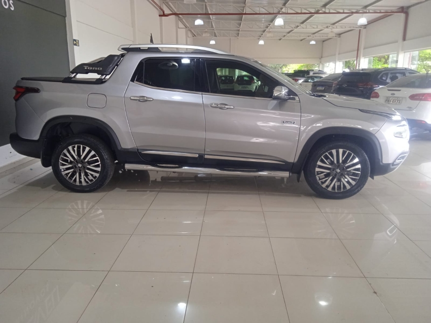 fiat toro 2.0 16v turbo diesel ranch 4wd at9 flex 4p automatico 20252