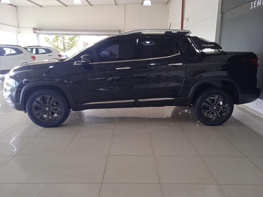 fiat toro 1.3 turbo 270 flex volcano at6 4p automatico 20253