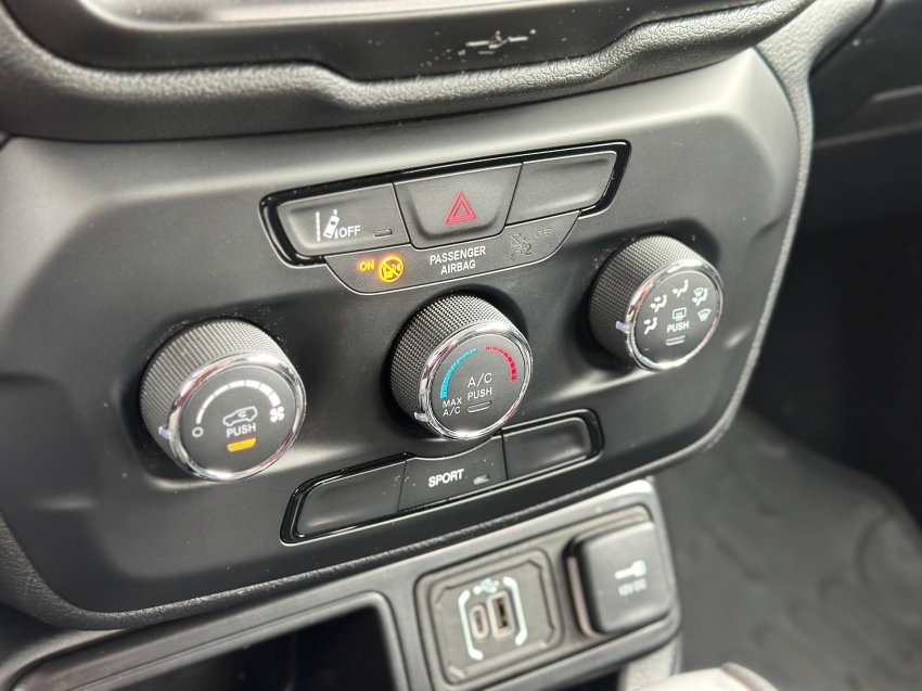 renegade sport 1.3 t270 at6