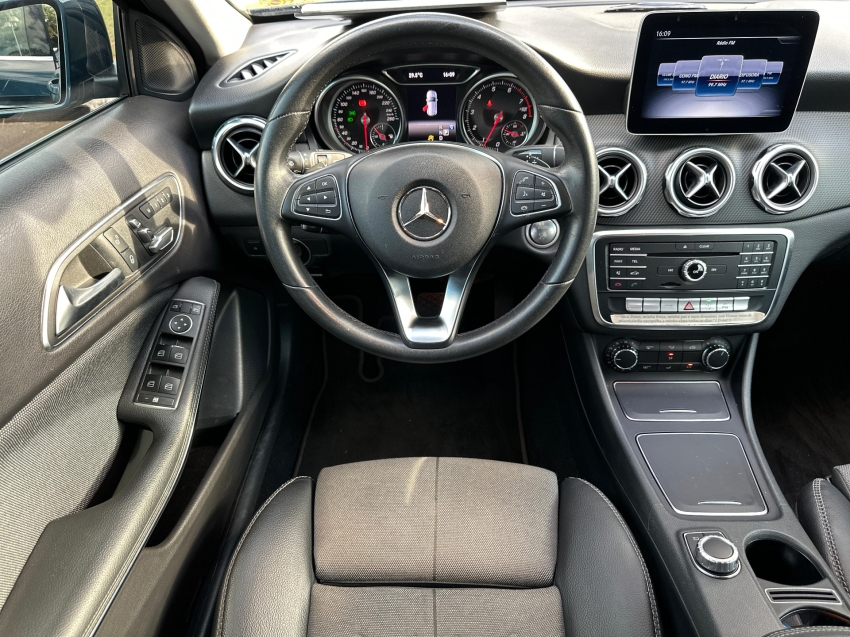 gla style1.6 cgi 7g-tronic