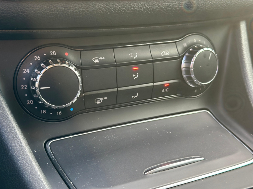 gla style1.6 cgi 7g-tronic