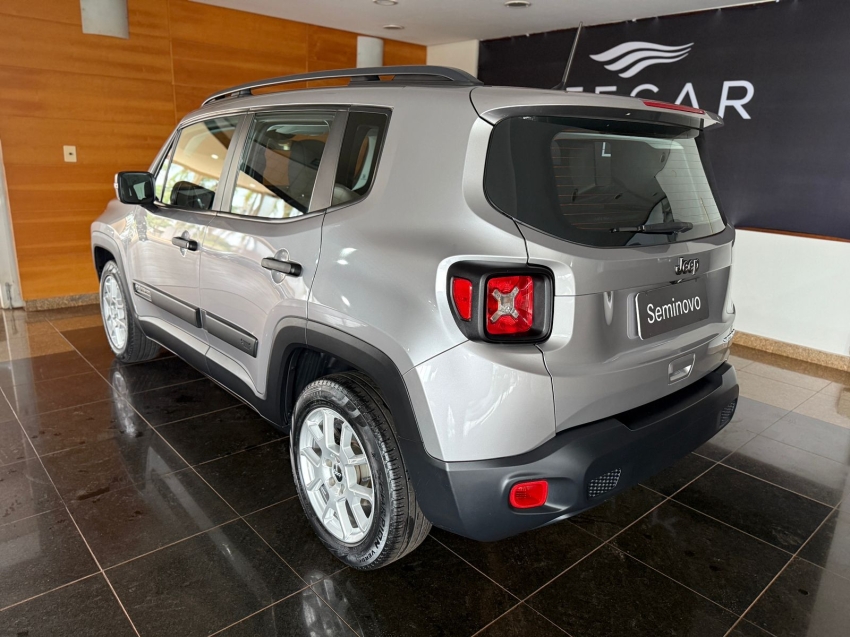 renegade sport 1.8 16v at
