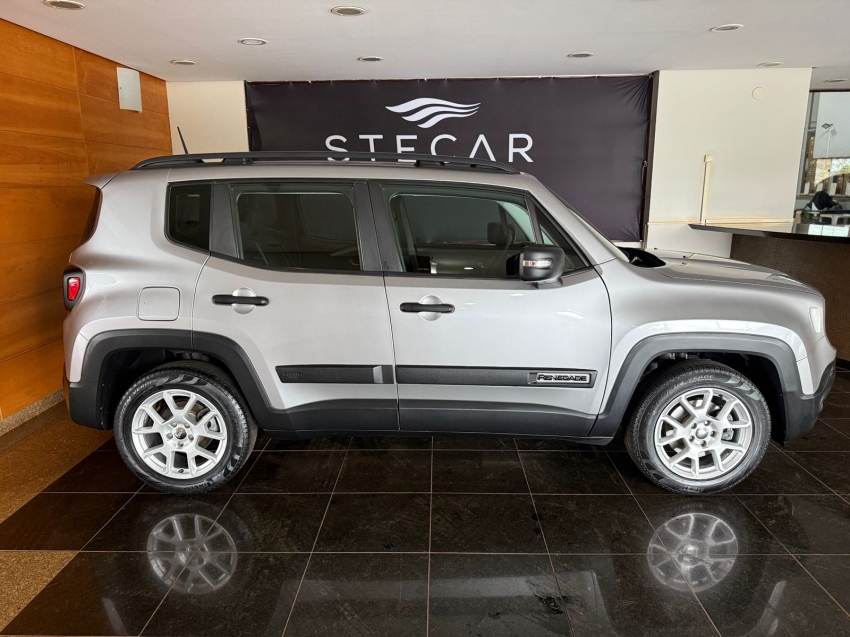 renegade sport 1.8 16v at