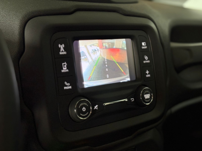 renegade sport 1.8 16v at