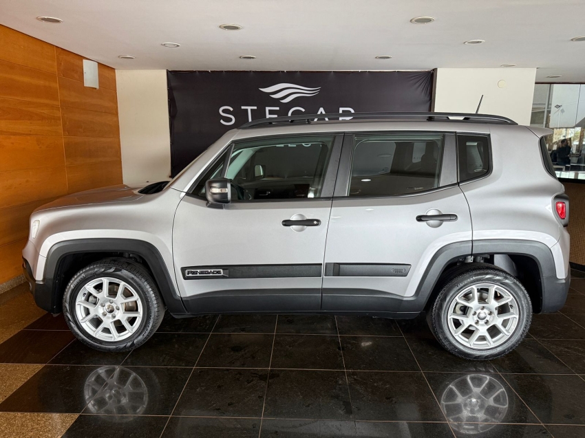 renegade sport 1.8 16v at