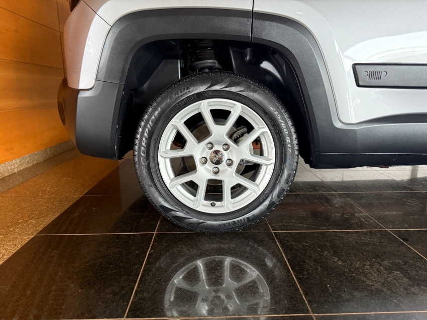 renegade sport 1.8 16v at