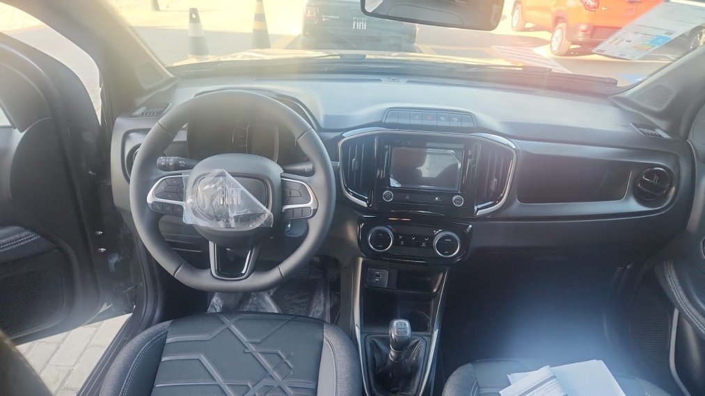 fiat strada 1.3 firefly flex volcano cd manual 4p 2025 fiat strada 1.3 firefly flex volcano cd manual 4p 2025