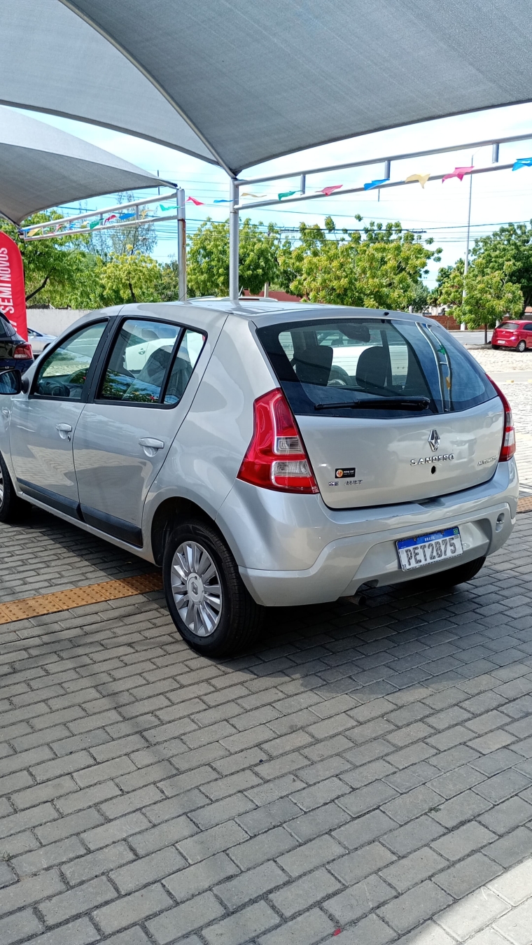 renault sandero 1.0 authentique 16v flex 4p manual automatico 2013 renault sandero 1.0 authentique 16v flex 4p manual automatico 2013