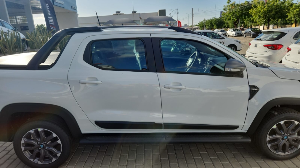 fiat strada 1.0 turbo 200 flex ultra cd cvt 4p automatico 2025 fiat strada 1.0 turbo 200 flex ultra cd cvt 4p automatico 2025
