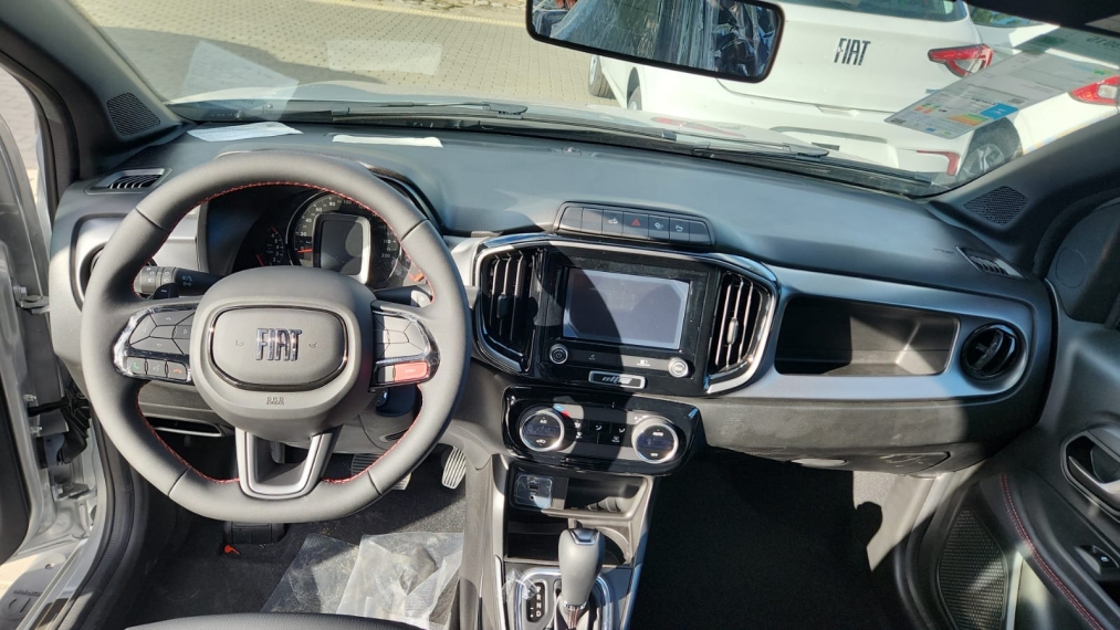 fiat strada 1.0 turbo 200 flex ultra cd cvt 4p automatico 2025