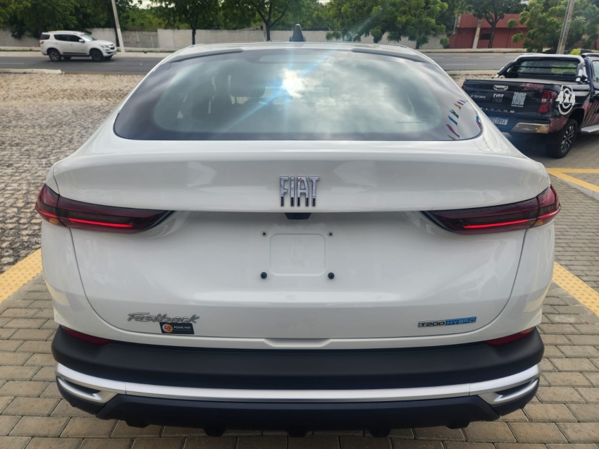 fiat fastback 1.0 turbo 200 hybrid audace cvt flex 4p automatico 2026 fiat fastback 1.0 turbo 200 hybrid audace cvt flex 4p automatico 2026