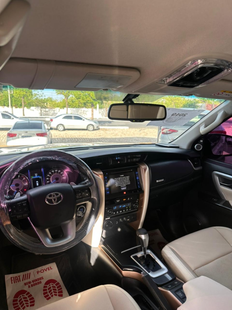 toyota hilux sw4 2.7 srv 7 lugares 4x2 16v flex 4p automatico diesel 5p 20193