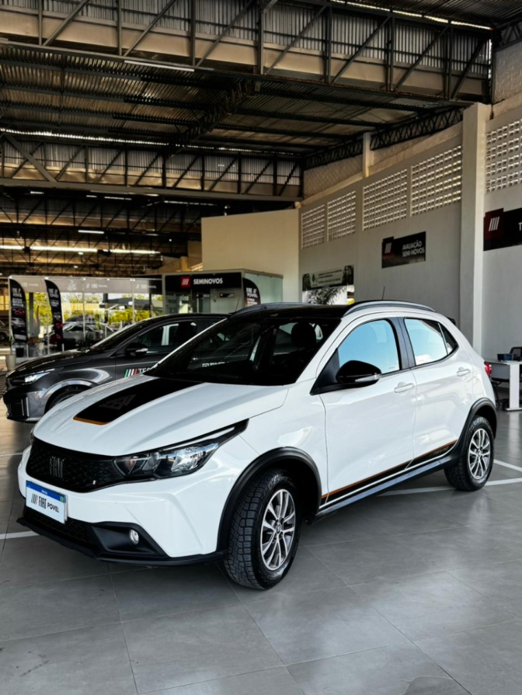 fiat argo 1.3 firefly flex trekking cvt 4p manual 2023