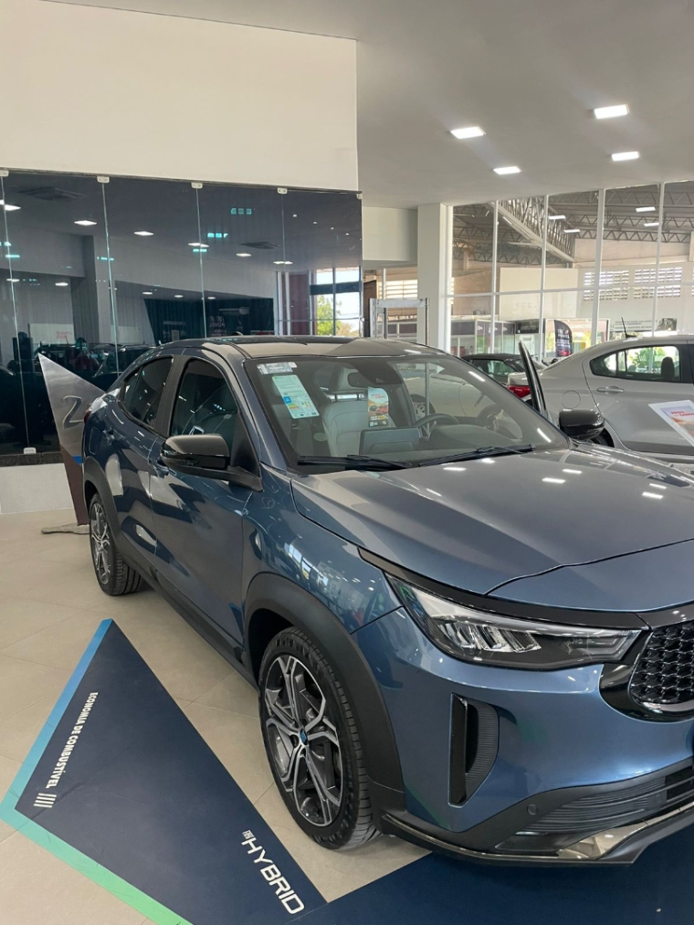 fiat fastback 1.0 turbo 200 hybrid impetus cvt hibrido 4p automatico 2025