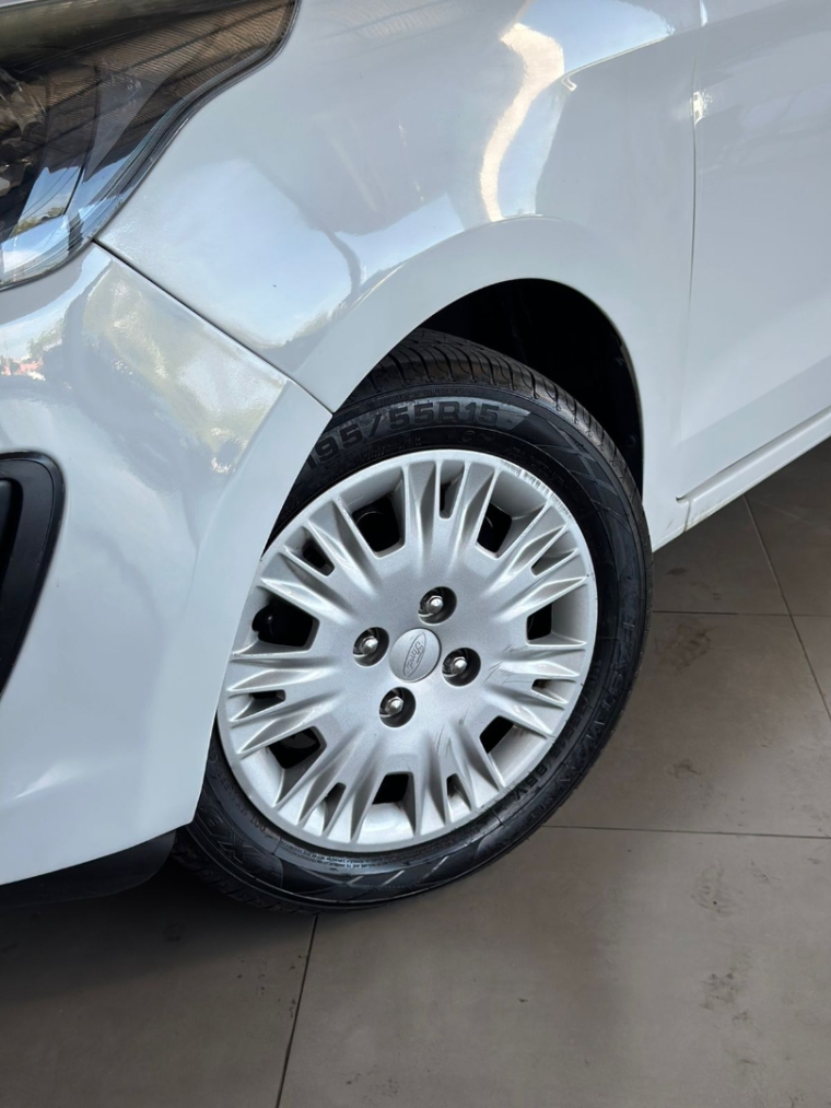 renault kwid 1.0 12v sce flex zen manual 4p 20182