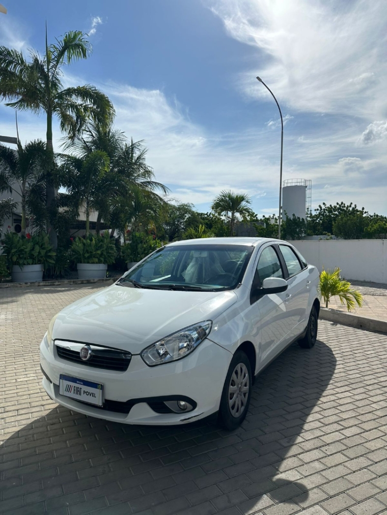 fiat grand siena 1.4 mpi attractive 8v flex 4p manual 2014