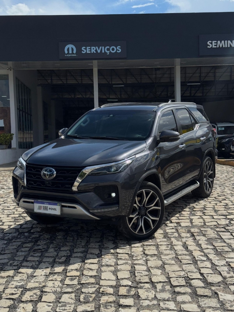 toyota hilux sw4 2.8 d-4d turbo diesel srx 4x4 automatico 5p 2023