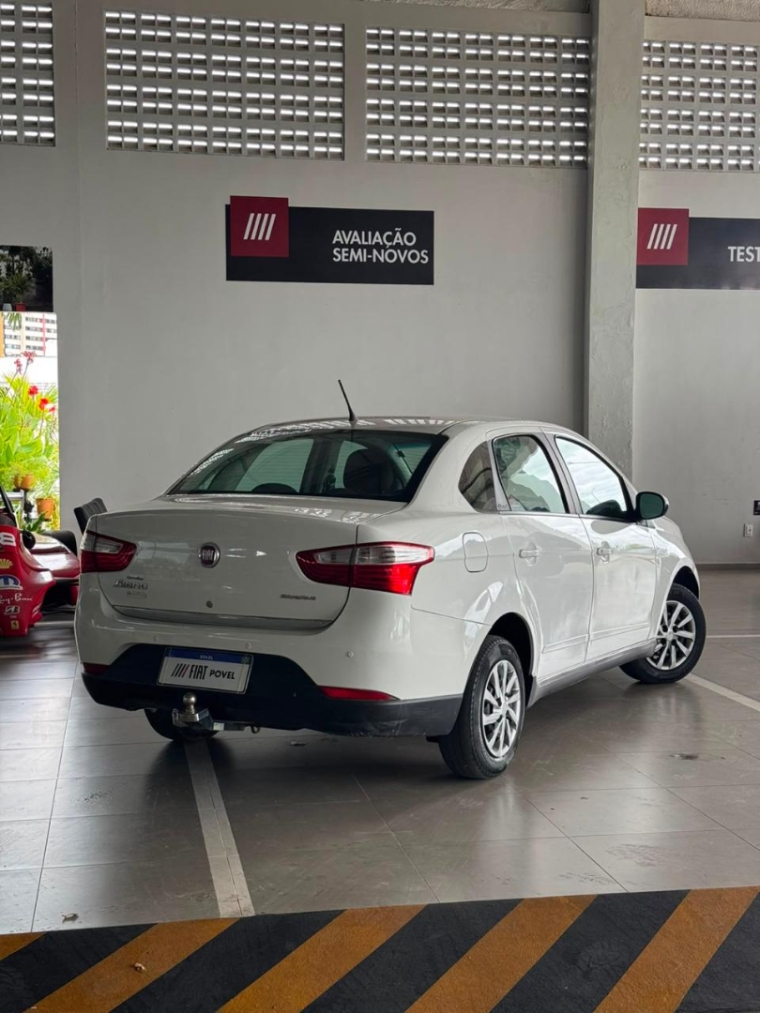 fiat grand siena 1.4 mpi attractive 8v flex 4p manual 20141