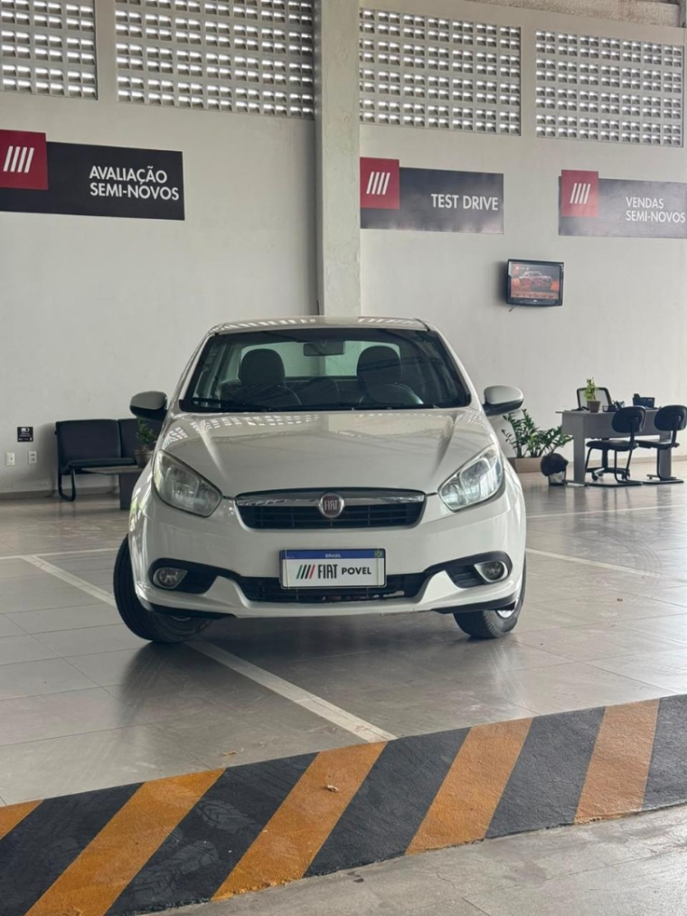 fiat grand siena 1.4 mpi attractive 8v flex 4p manual 20144